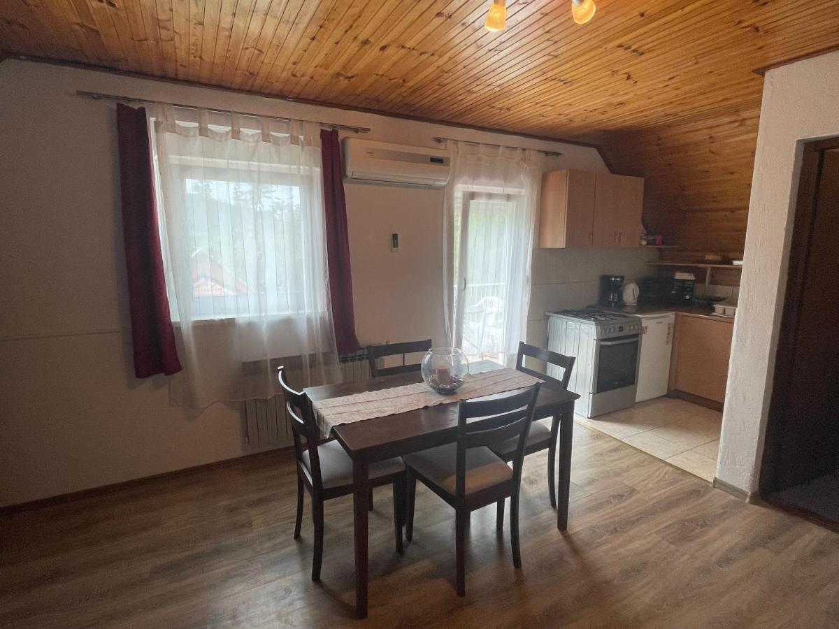 Apartment Plavo Oko Smoljanac Kültér fotó